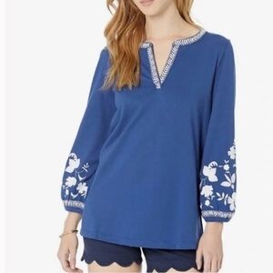 Lilly Pulitzer Kacia Knit Tunic Top Floral Embroidered Size XS Blue And White